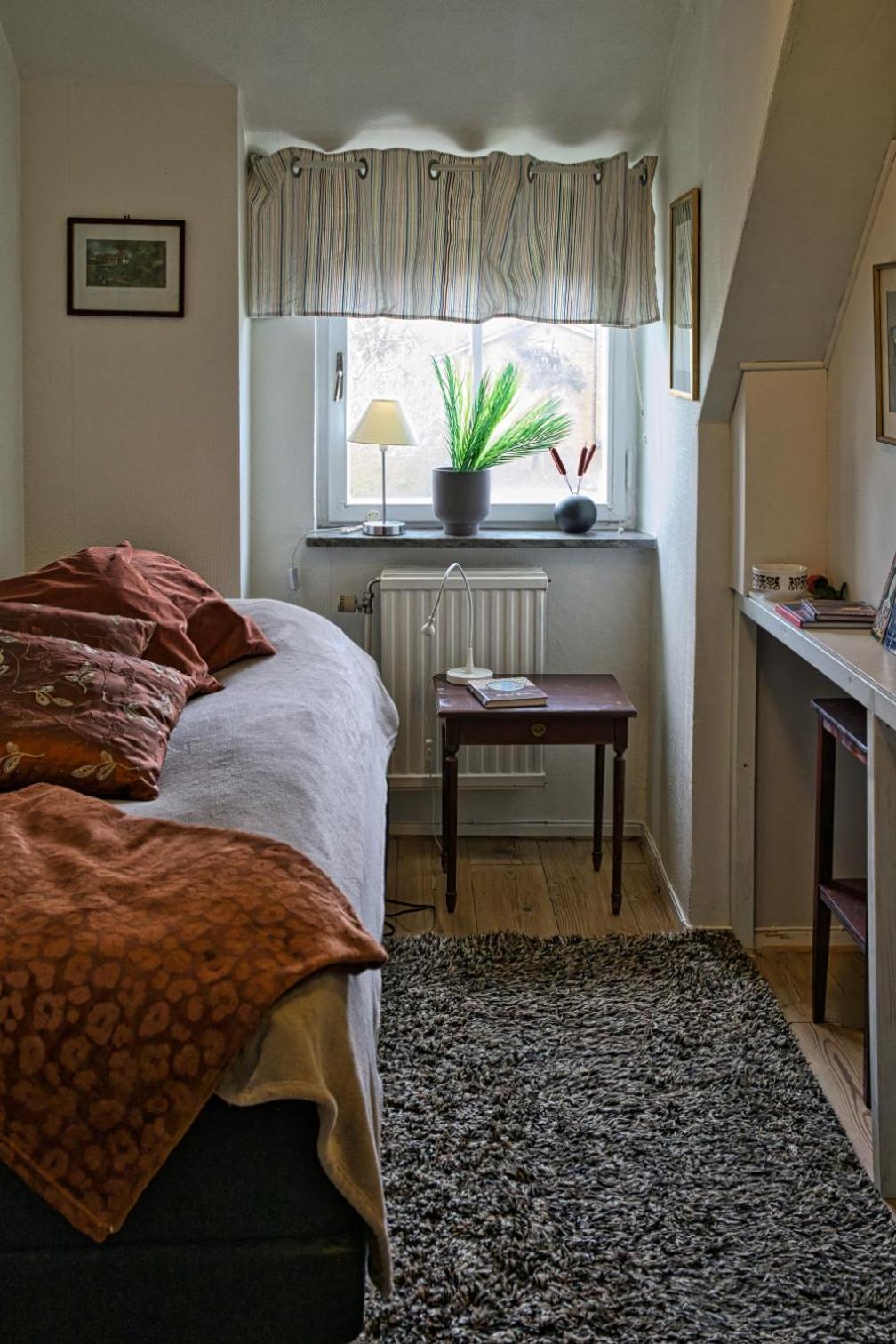 Bed And Books Pa Oesterlens Gaesthaerbaerge Glemminge Exterior foto